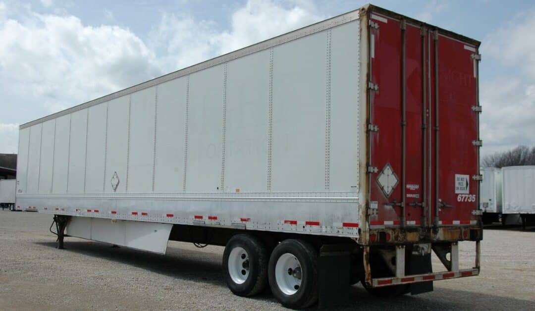 The Role of Semi-Trailers in the Growing Ecommerce Boom