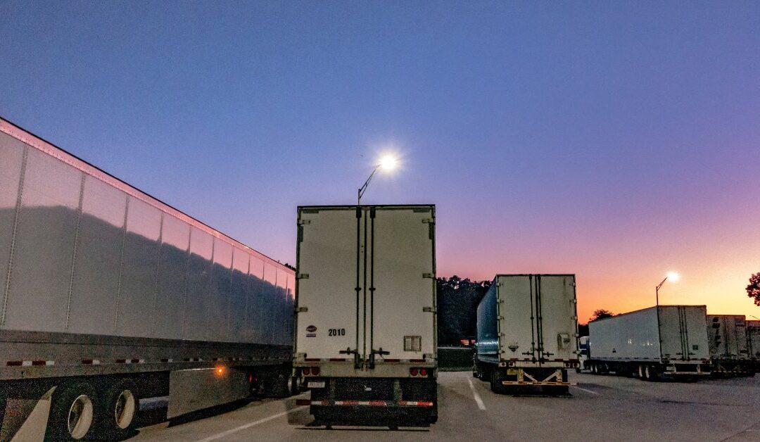 Self-Pickup vs. Delivery for Leased Trailers Explained